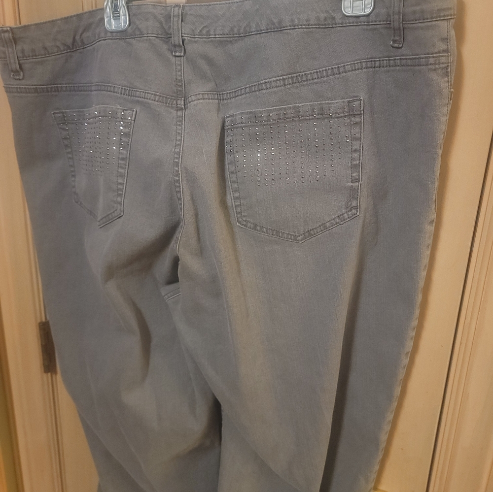 Womens Plus Sz 22W Jones New York Jeans Gray Beaded - Picture 3 of 8
